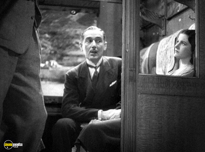 A still #16 from The Lady Vanishes (1938)
