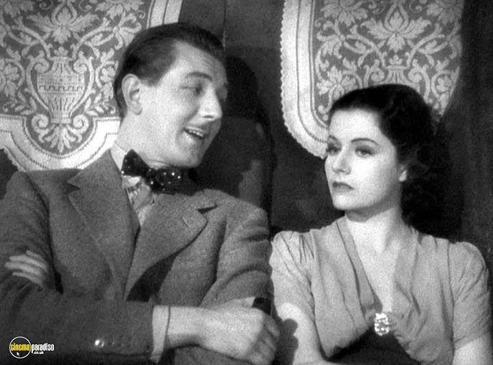A still #17 from The Lady Vanishes (1938)