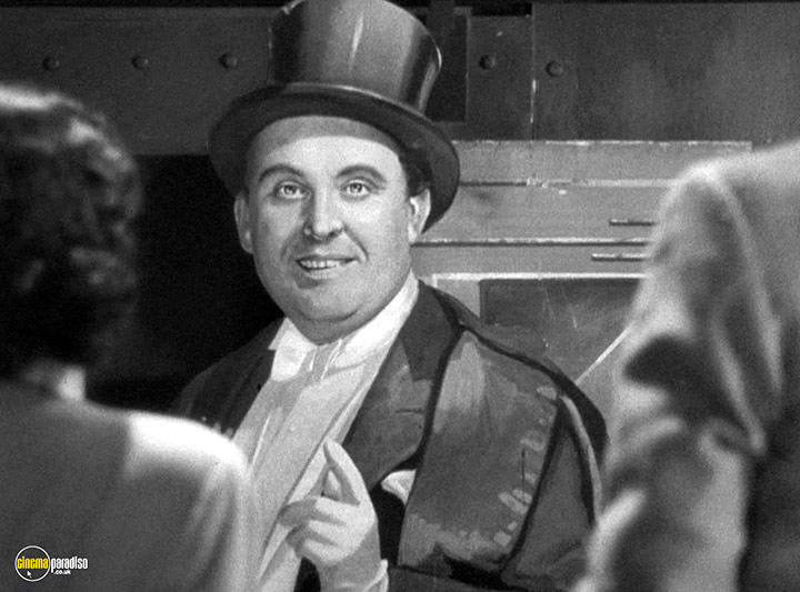 A still #18 from The Lady Vanishes (1938)
