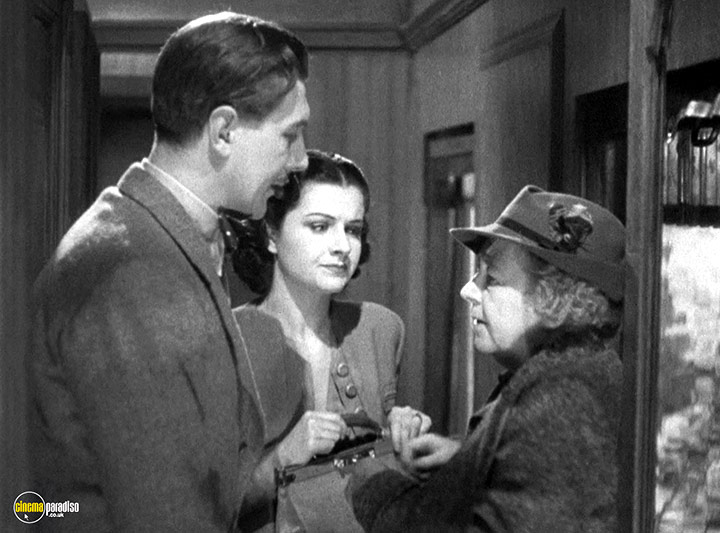 A still #34 from The Lady Vanishes (1938)