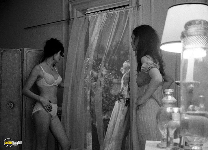 A still #36 from The Curious Dr. Humpp (1969)