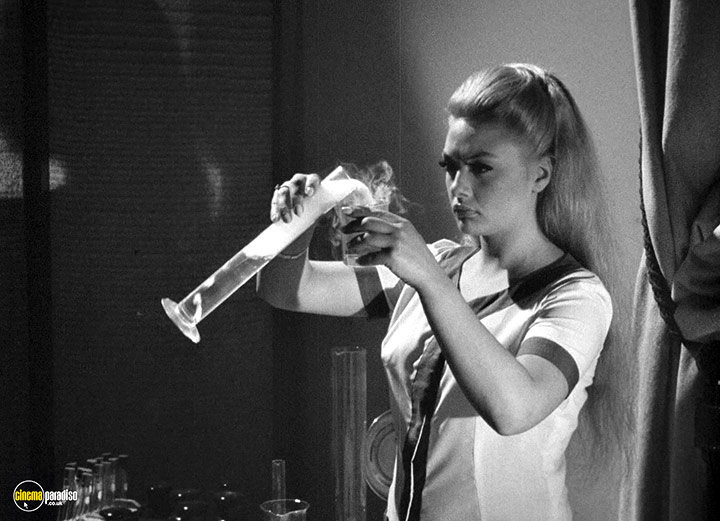 A still #4 from The Curious Dr. Humpp (1969)