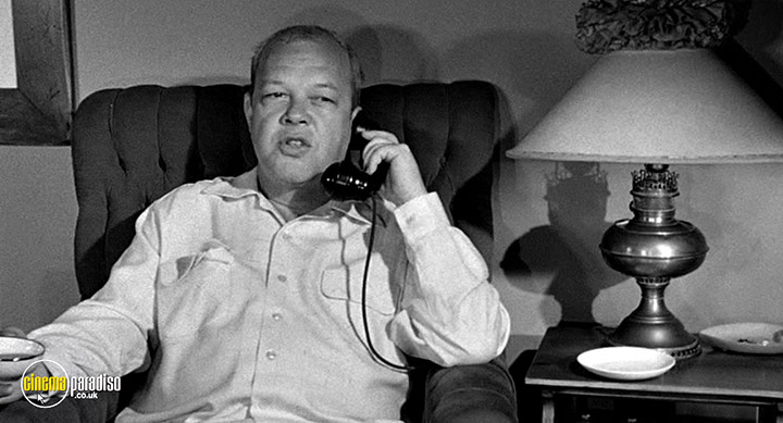 A still #34 from Man in the Vault (1956)