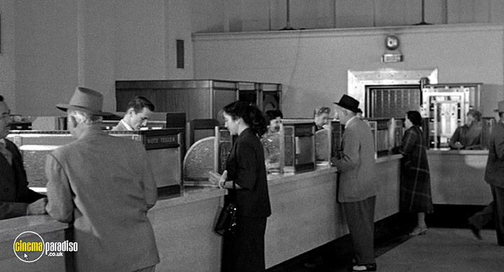 A still #33 from Man in the Vault (1956)