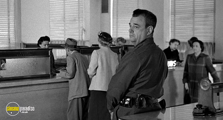 A still #31 from Man in the Vault (1956)