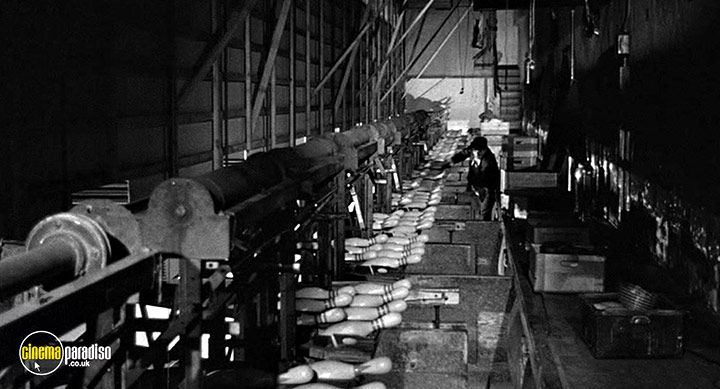 A still #15 from Man in the Vault (1956)