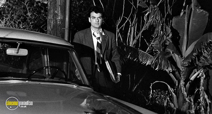 A still #14 from Man in the Vault (1956)