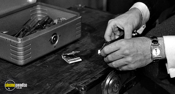 A still #11 from Man in the Vault (1956)