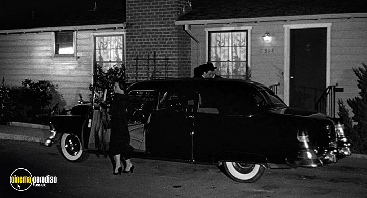 A still #10 from Man in the Vault (1956)