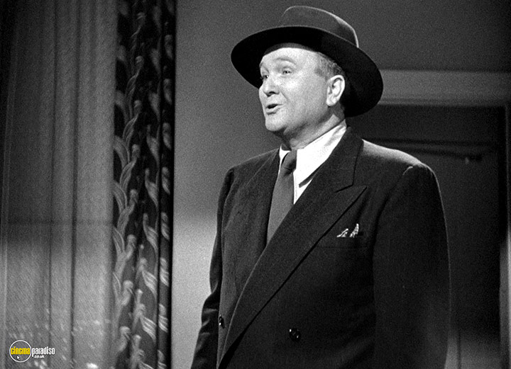 A still #35 from Dead Reckoning (1947)