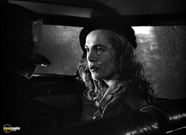 A still #10 from Dead Reckoning (1947)