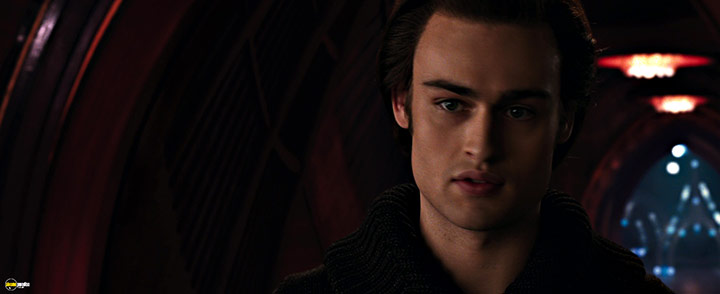 A still #60 from Jupiter Ascending (2015)