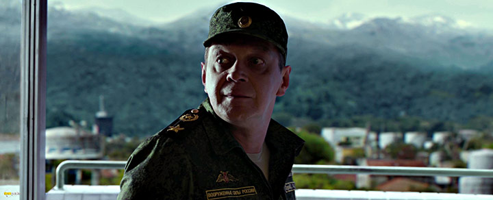 A still #83 from Hunter Killer (2018)
