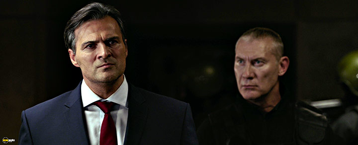 A still #82 from Hunter Killer (2018)