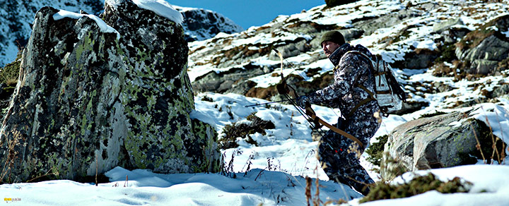 A still #76 from Hunter Killer (2018)