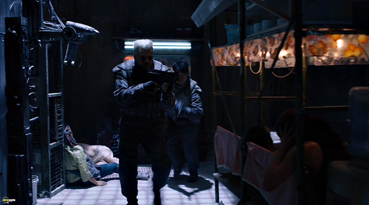 A still #64 from Ghost in the Shell (2017)