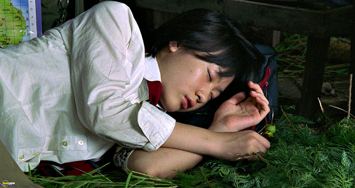A still #62 from Battle Royale (2000)