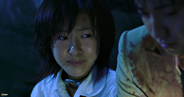 A still #31 from Battle Royale (2000)