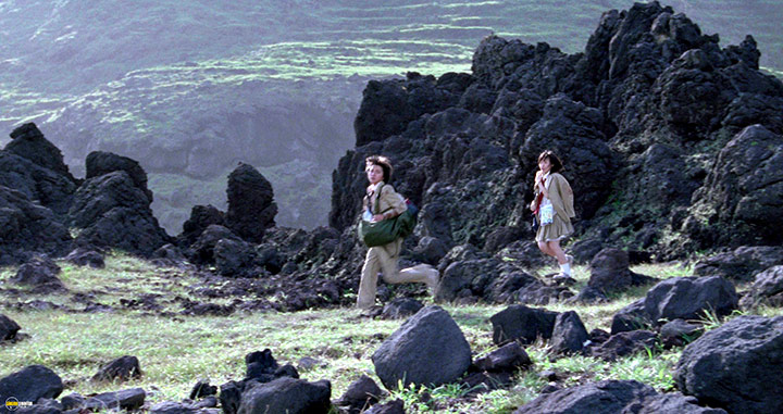 A still #25 from Battle Royale (2000)