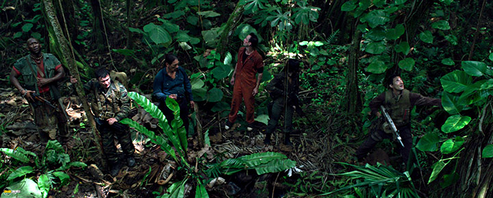 A still #50 from The Predator (2018)