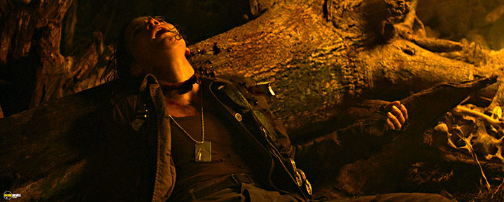 A still #49 from The Predator (2018)