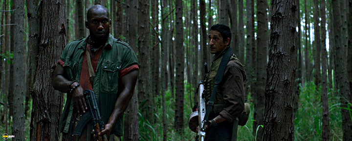 A still #32 from The Predator (2018)