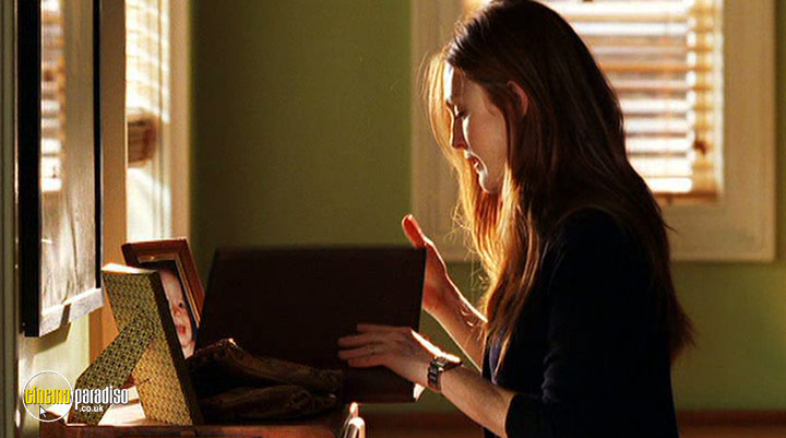 A still #4 from The Forgotten (2004)