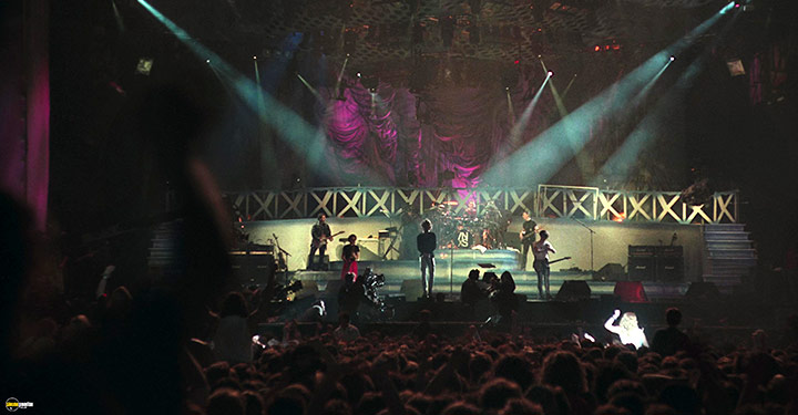 A still #26 from INXS: Live Baby Live (1991)