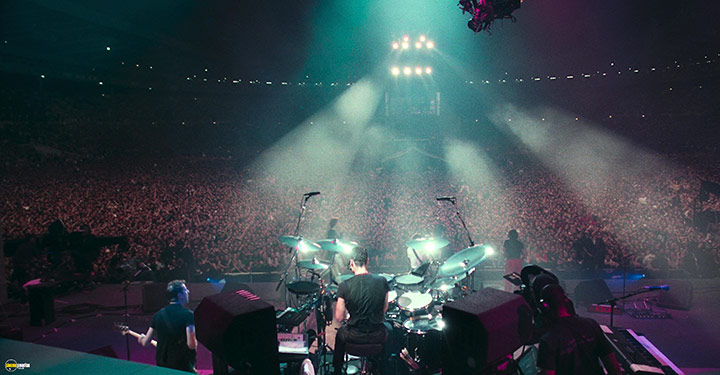 A still #25 from INXS: Live Baby Live (1991)