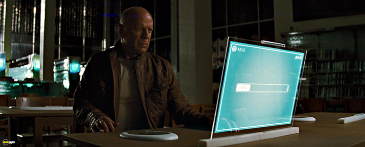 A still #28 from Looper (2012)