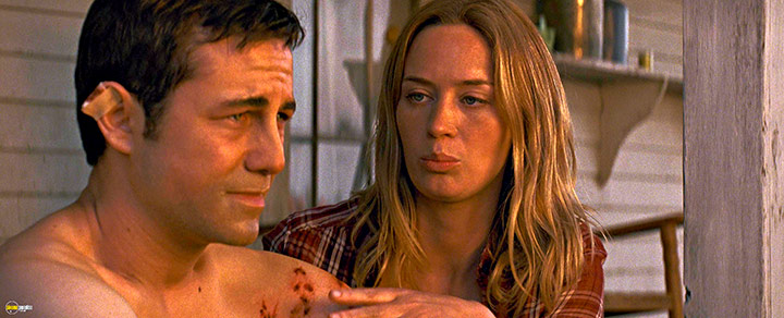 A still #47 from Looper (2012)
