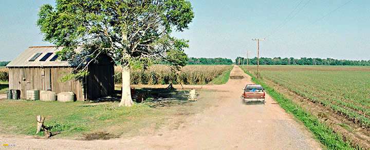 A still #64 from Looper (2012)