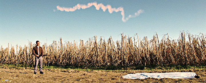 A still #25 from Looper (2012)