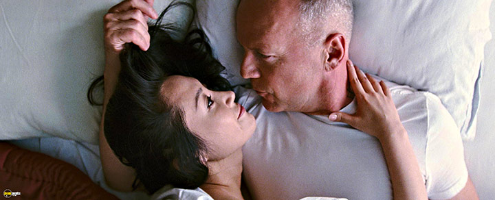 A still #23 from Looper (2012)