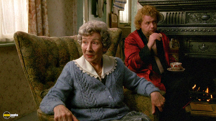 A still #23 from The Lonely Passion of Judith Hearne (1987)