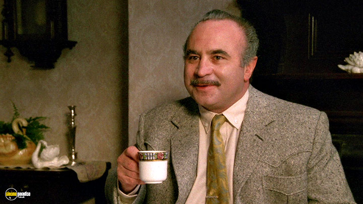 A still #11 from The Lonely Passion of Judith Hearne (1987)