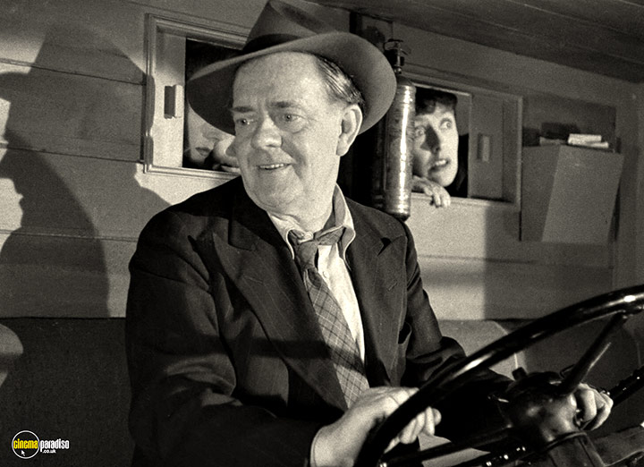 A still #16 from The Galloping Major (1951)