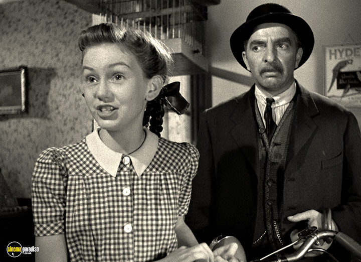 A still #7 from The Galloping Major (1951)