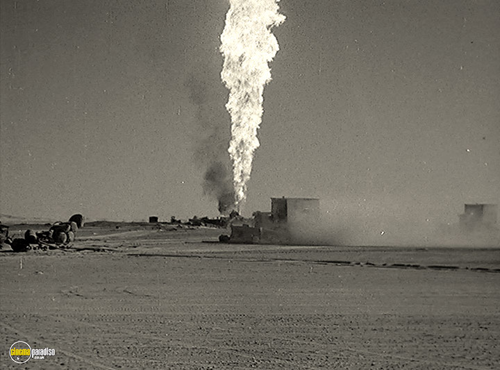 A still #20 from Desert Inferno (1962)