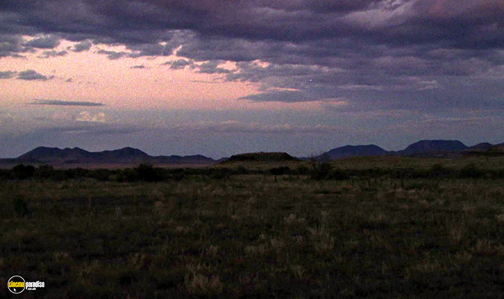 A still #28 from El Mar La Mar (2017)