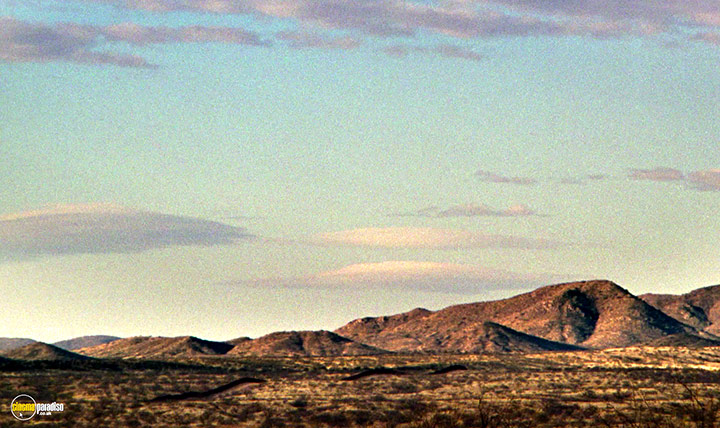 A still #18 from El Mar La Mar (2017)