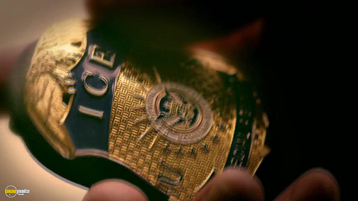 A still #22 from Graceland: Series (2015)