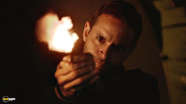 A still #28 from Graceland: Series (2015)