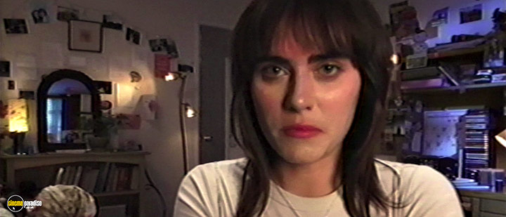 A still #4 from V/H/S/99 (2022)