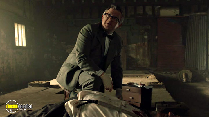 A still #5 from Endeavour: Series 9 (2023)