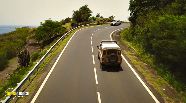 A still #3 from Death in Paradise: Series 12 (2023)