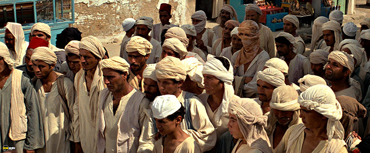 A still #64 from Indiana Jones and the Raiders of the Lost Ark (1981)