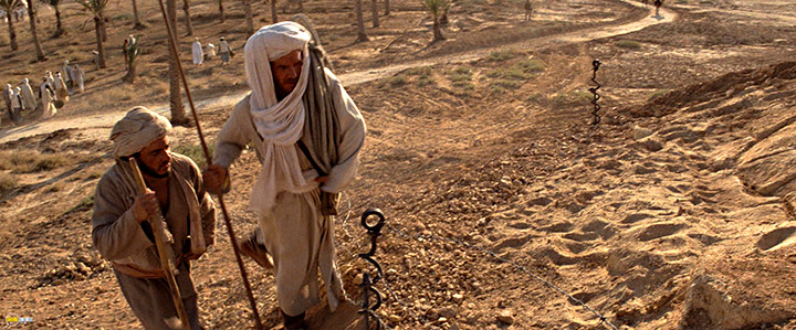 A still #61 from Indiana Jones and the Raiders of the Lost Ark (1981)