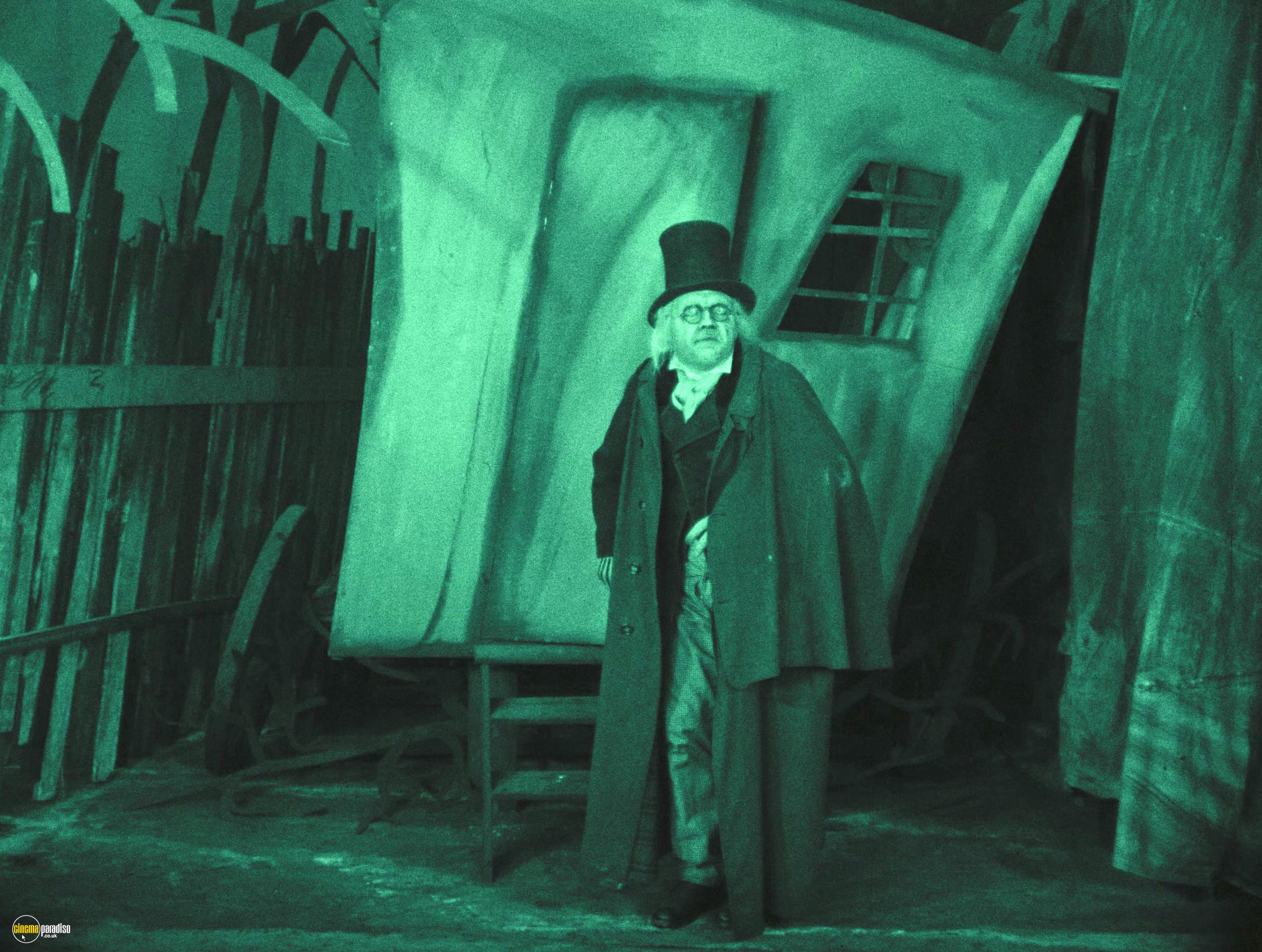 A still #7 from Das Cabinet Des Dr. Caligari (1920)
