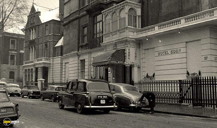 A still #43 from West 11 (1963)